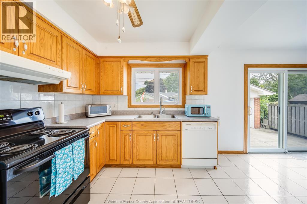 1044 MARJORIE DRIVE - 12