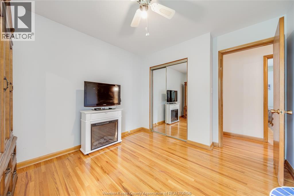1044 MARJORIE DRIVE - 19