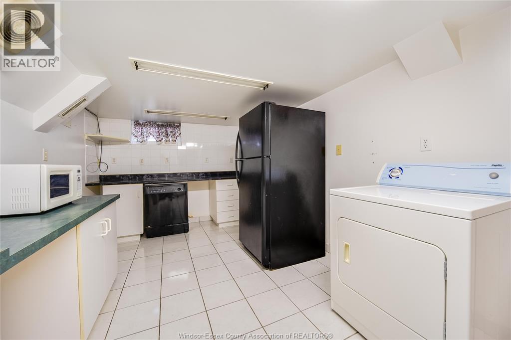 1044 MARJORIE DRIVE - Image 31