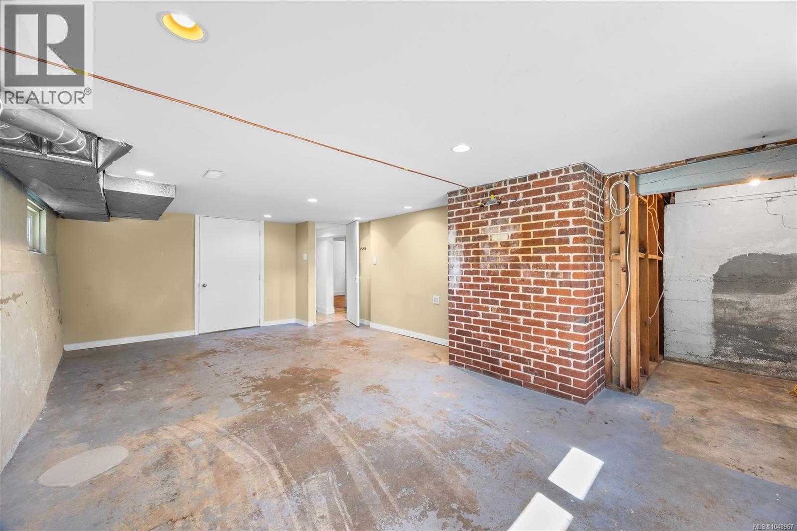 1002 Walema Ave - Image 25