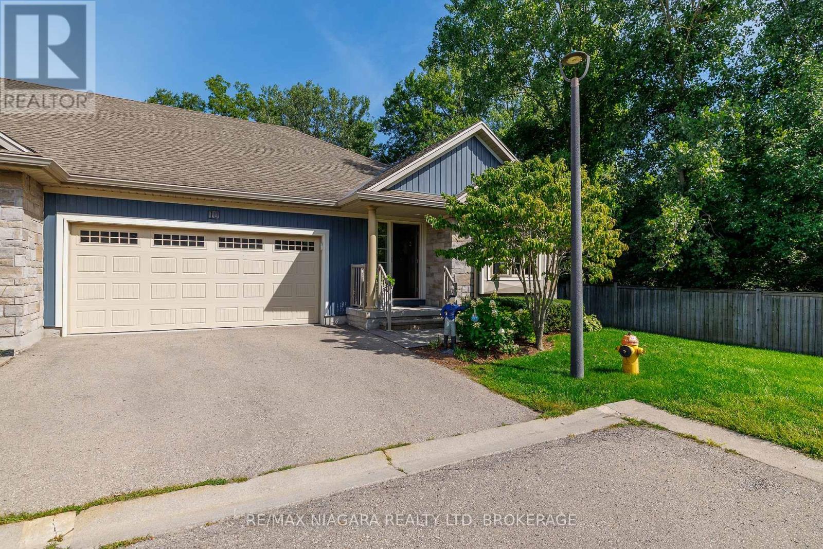 #10 310 Ridge Road South, Fort Erie (Ridgeway), Ontario, L0S1N0, Fort Erie (Ridgeway), Ontario — photo 2 of 5
