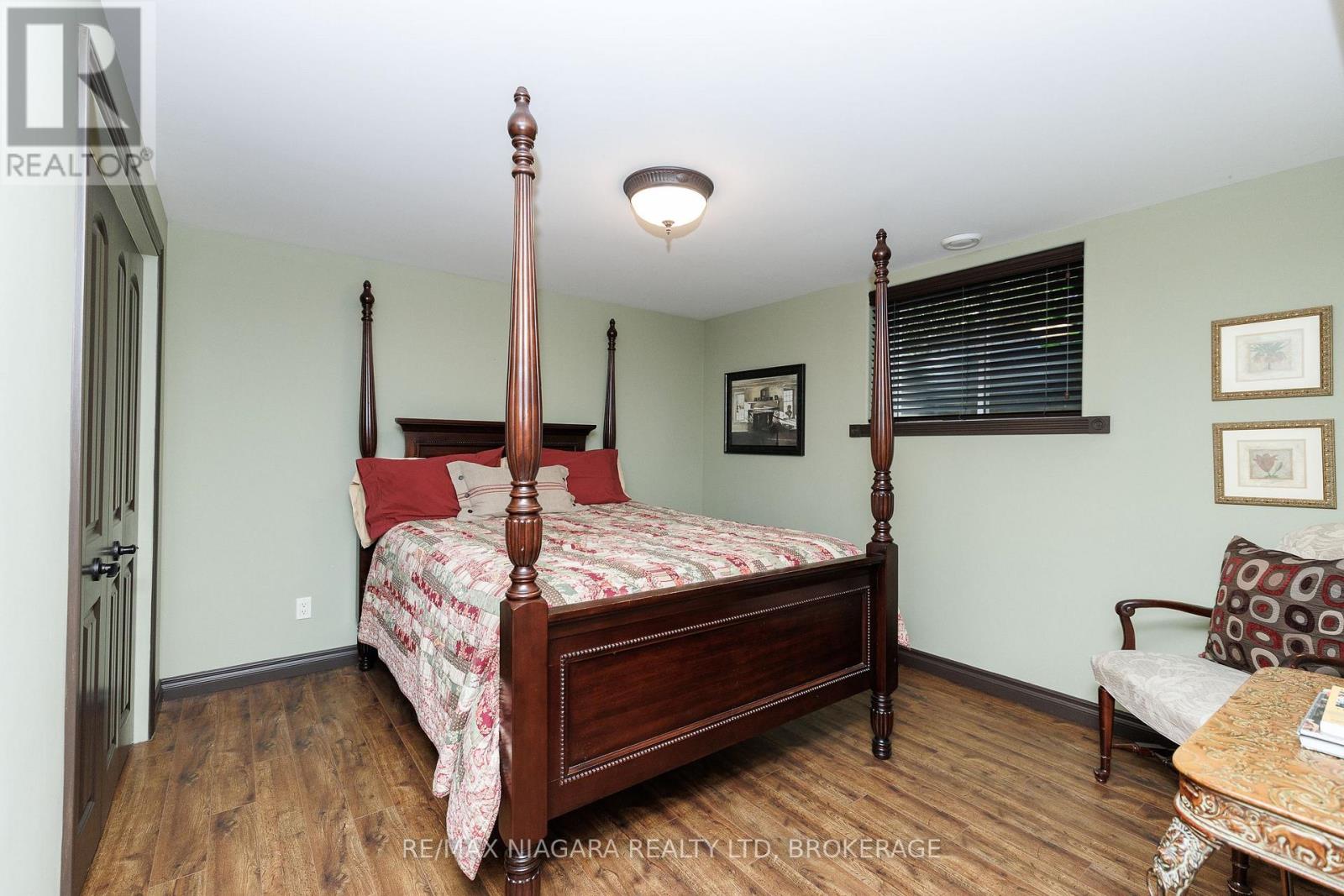 #10 310 RIDGE ROAD S - Image 31