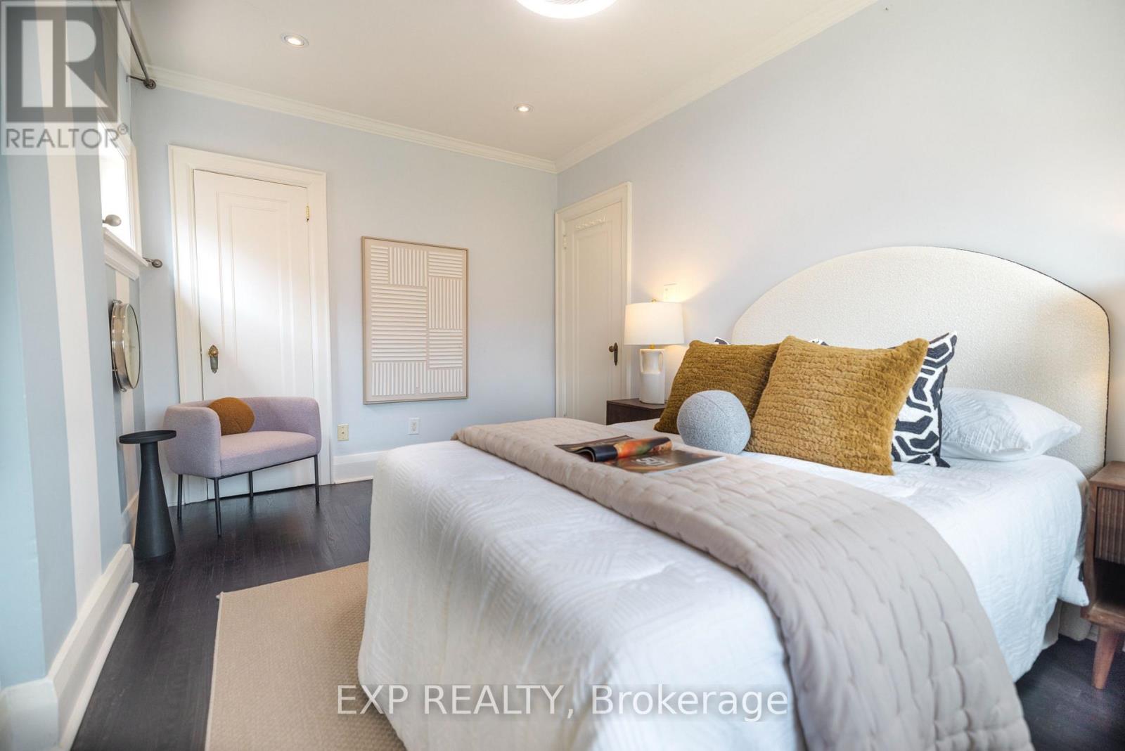 86 WILLOWBANK BOULEVARD - 16