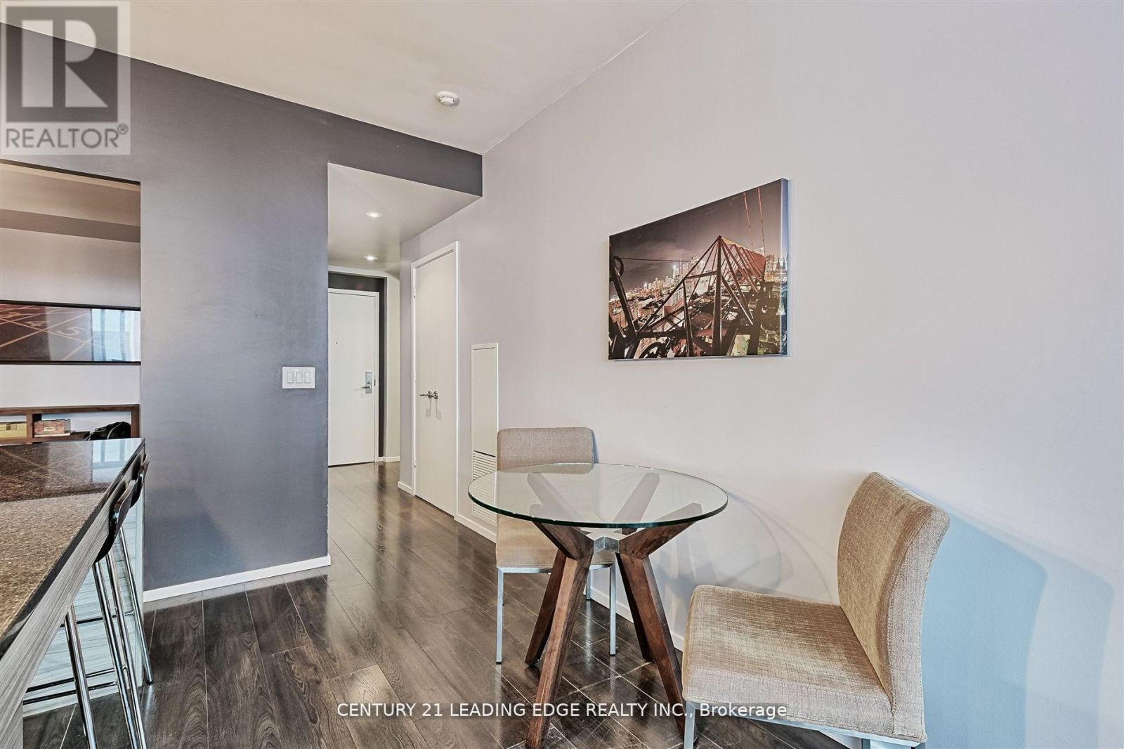 #405 8 CHARLOTTE STREET - 7