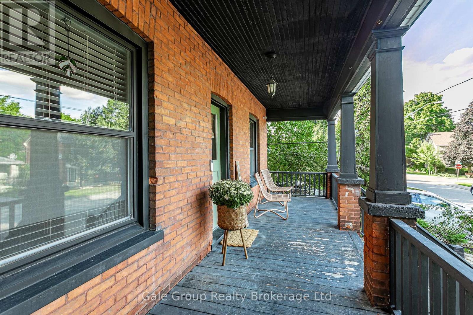 83 VICTORIA STREET N - 5