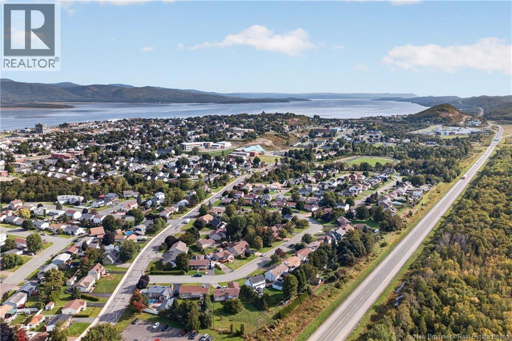 11 Walker Crescent - 18