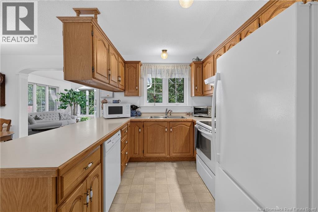11 Walker Crescent - 30