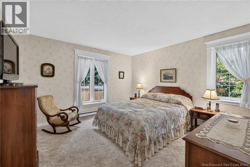 11 Walker Crescent - Image 38
