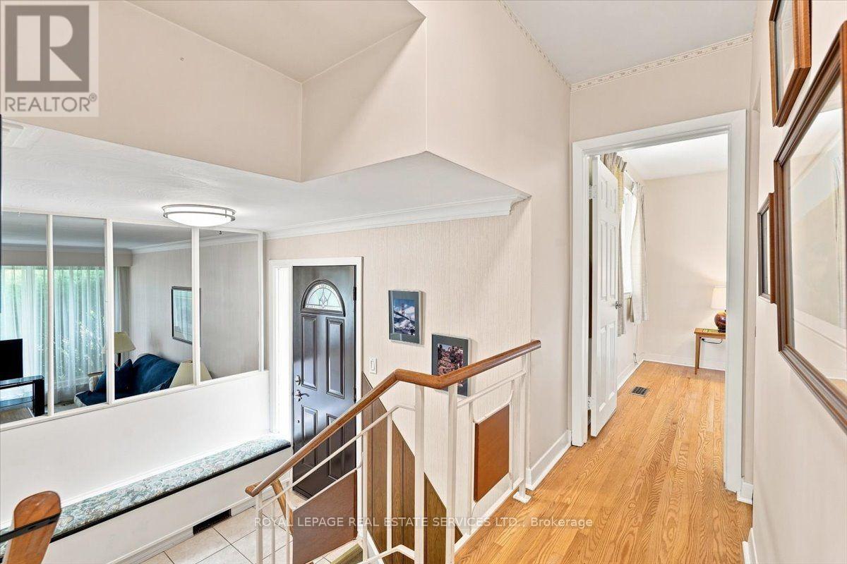142 CASS AVENUE - 12