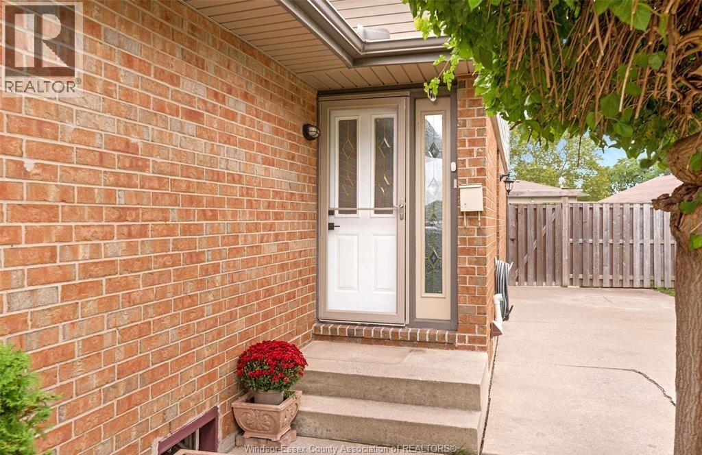 9597 AVERY LANE Unit# UPPER, Windsor — photo 3