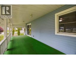 Kitchen - 641 Maple Avenue, Sarnia, ON N7T4H7 Photo 6