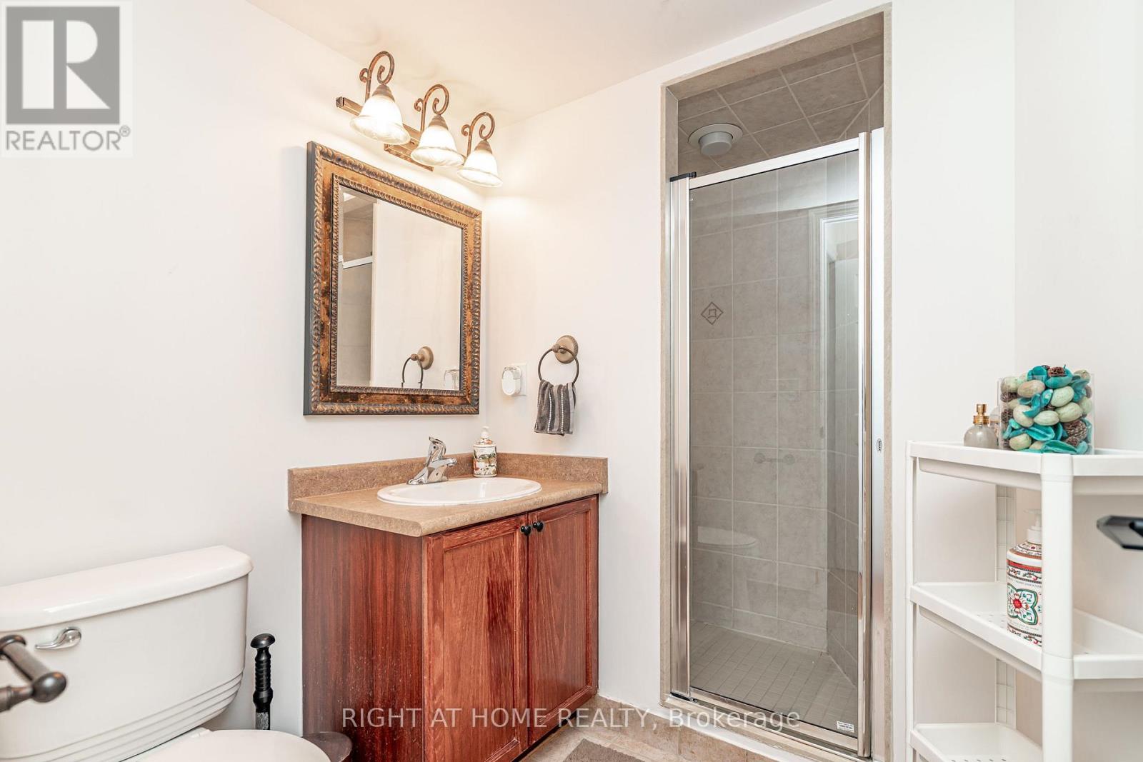 #1010 23 ONEIDA CRESCENT - Image 25
