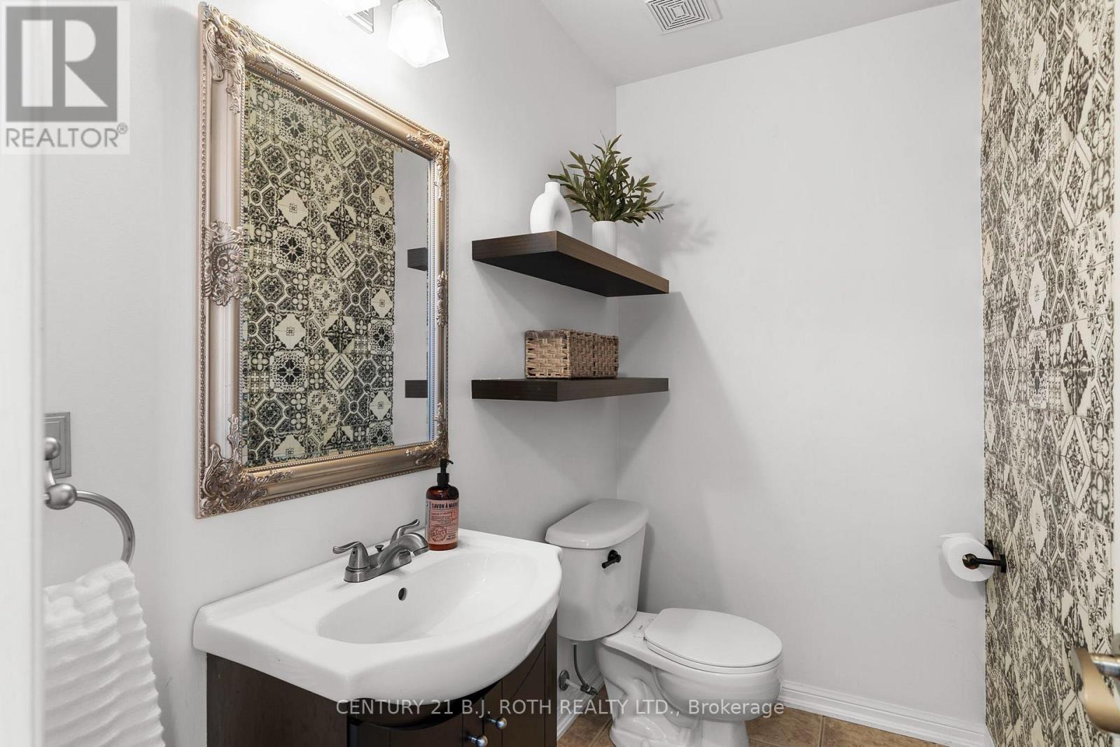 22 RIDWELL STREET - 4