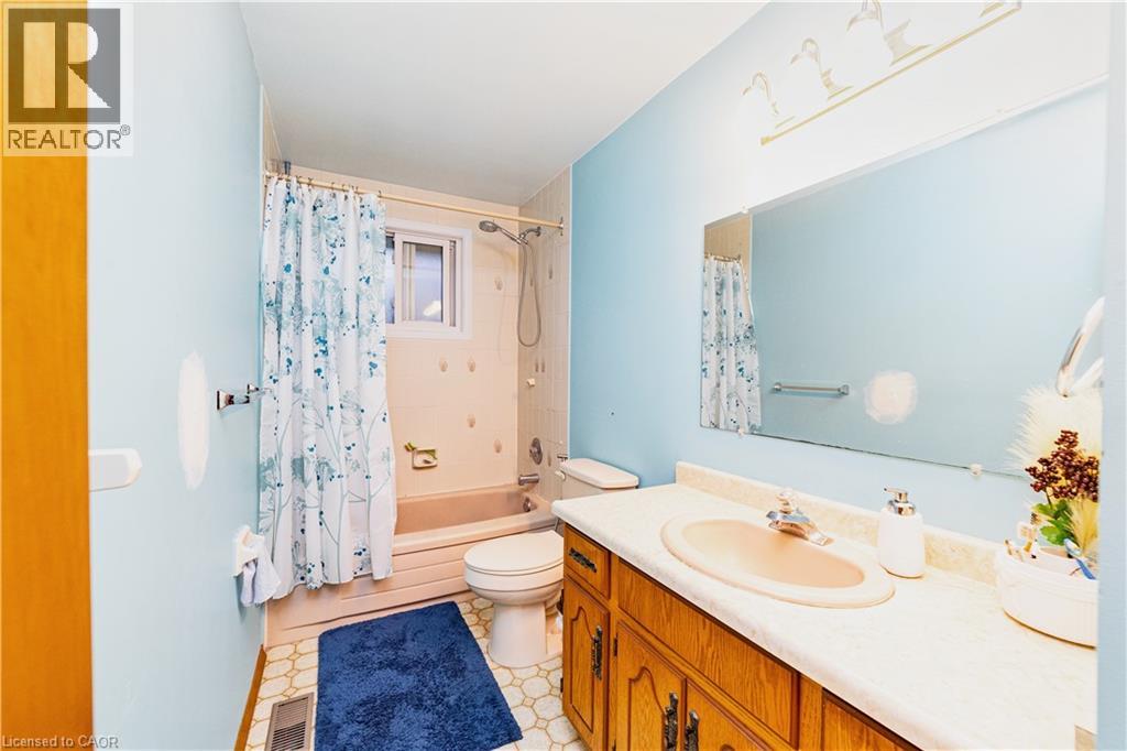 41 TUERR Drive, Kitchener — photo 9