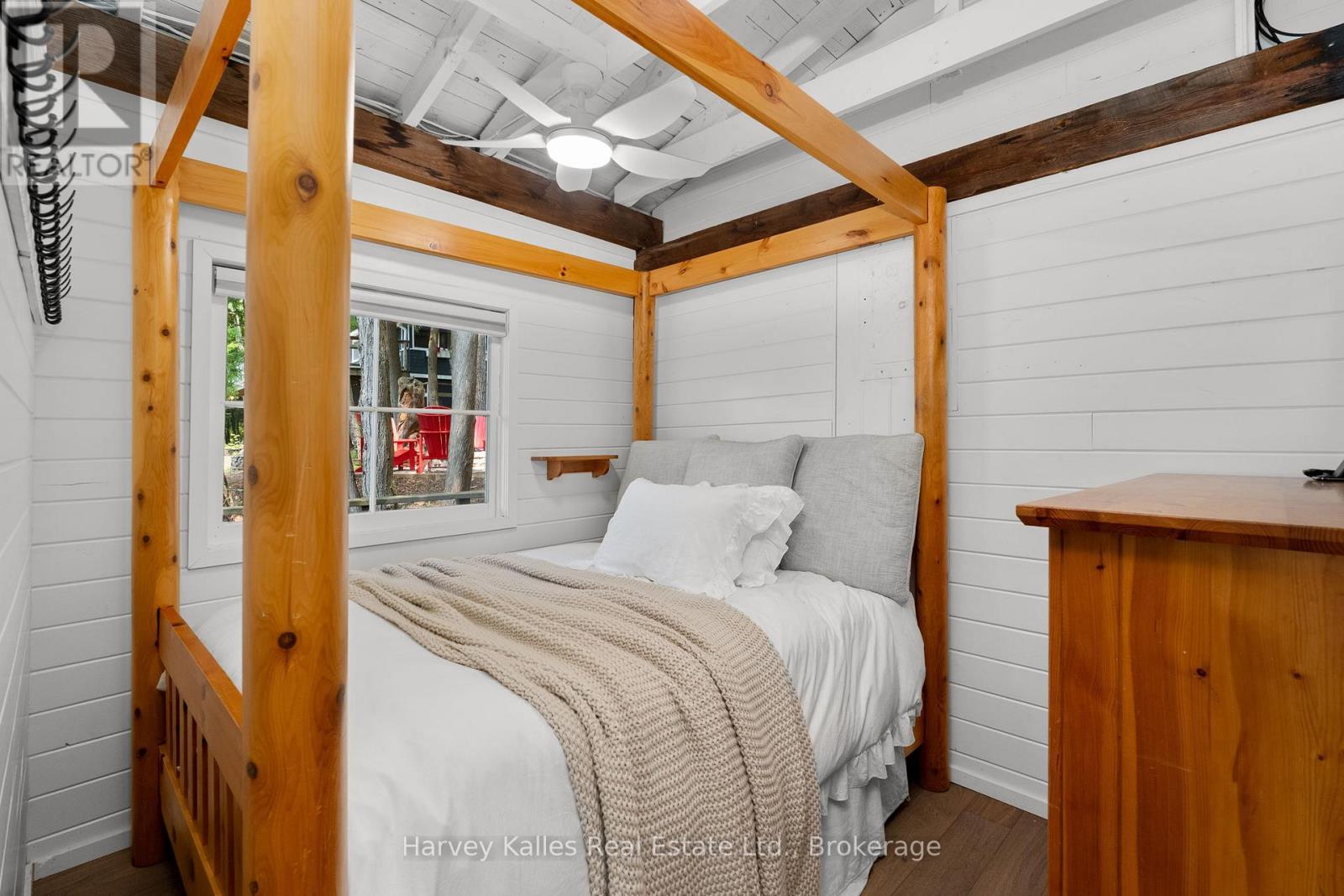 #3 1062 PENNWOOD ROAD - 22
