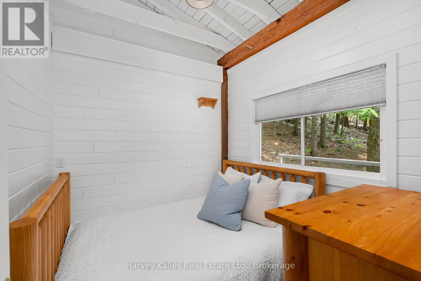 #3 1062 PENNWOOD ROAD - 23