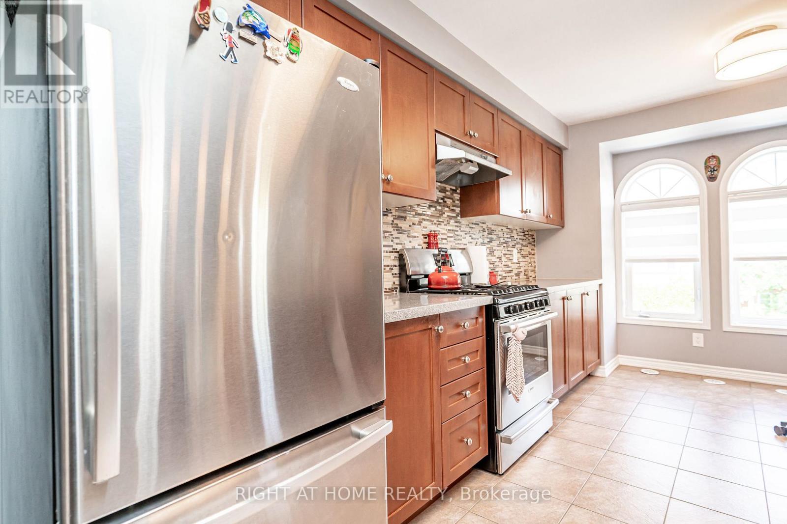 264 WETENHALL LANDING - 15