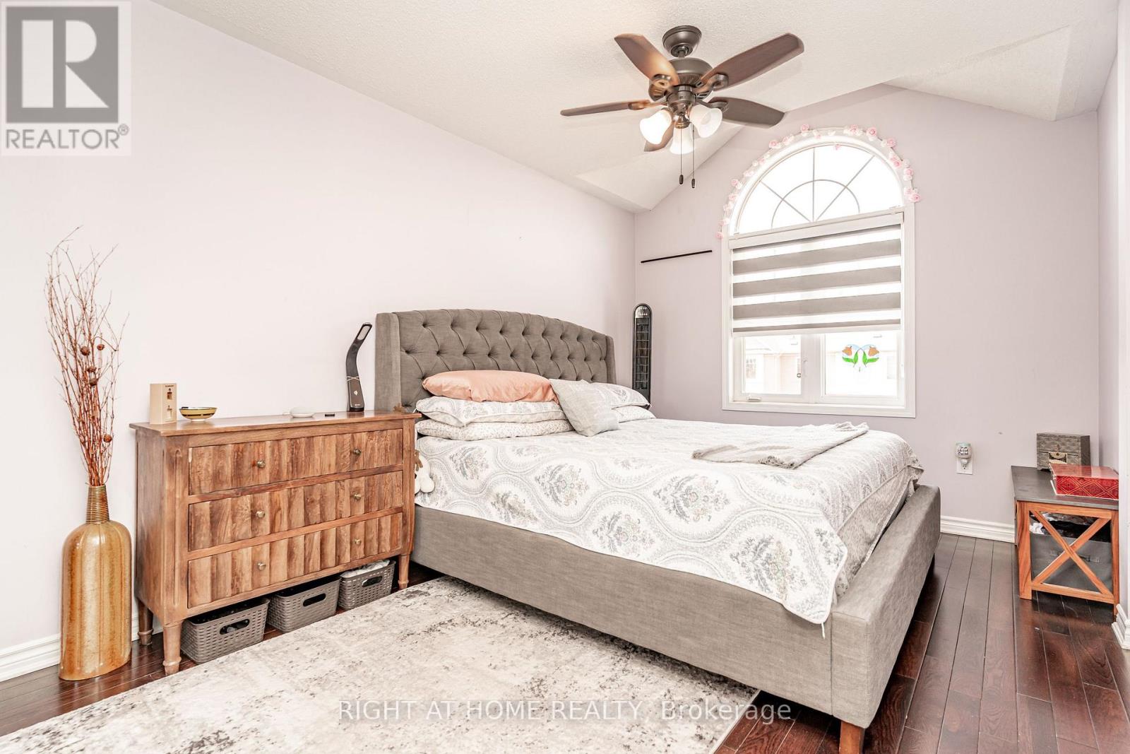 264 WETENHALL LANDING - 22