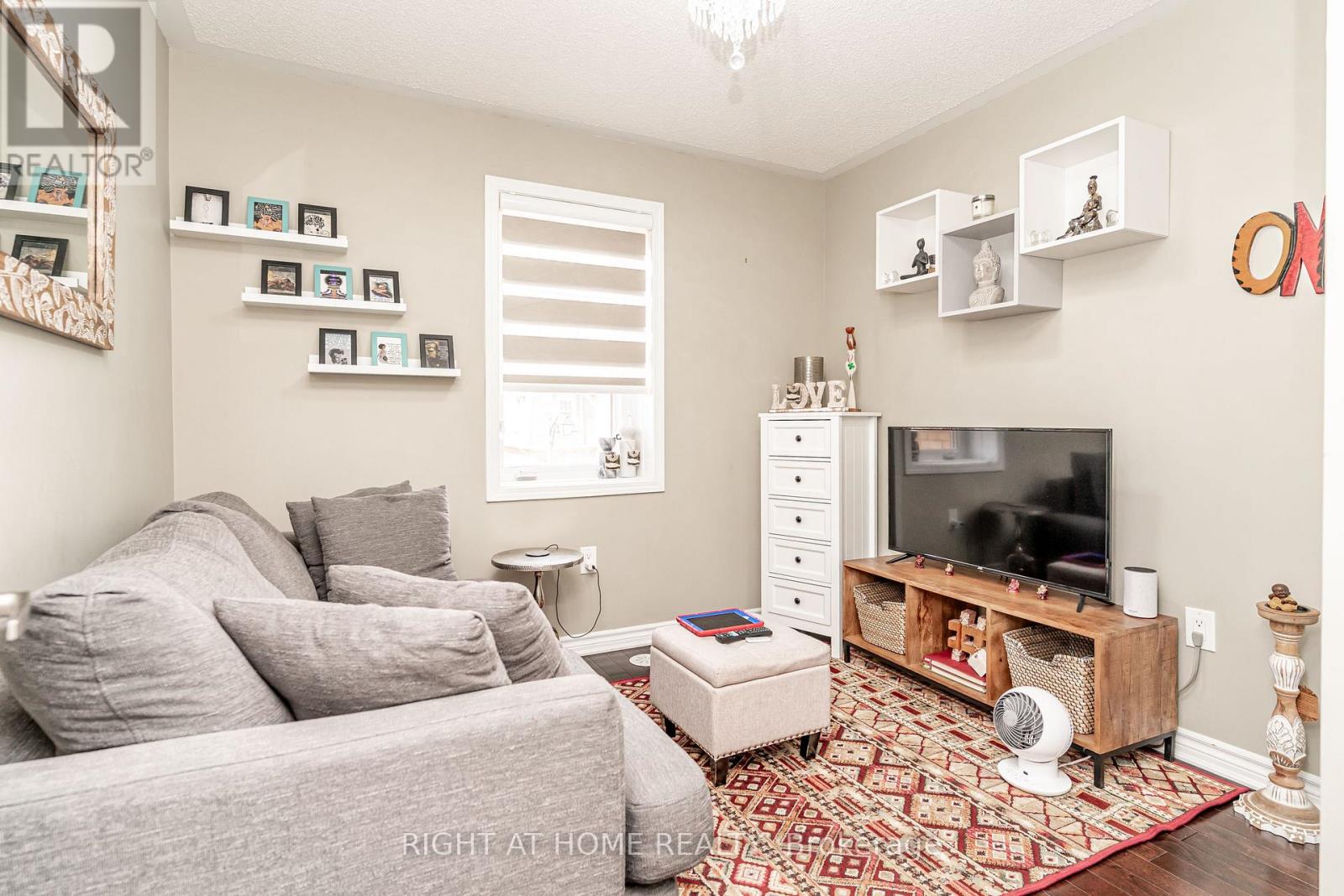 264 WETENHALL LANDING - 25