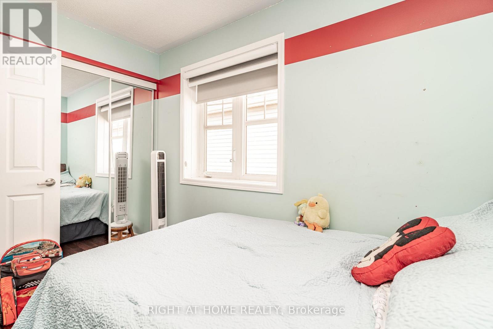 264 WETENHALL LANDING - 29