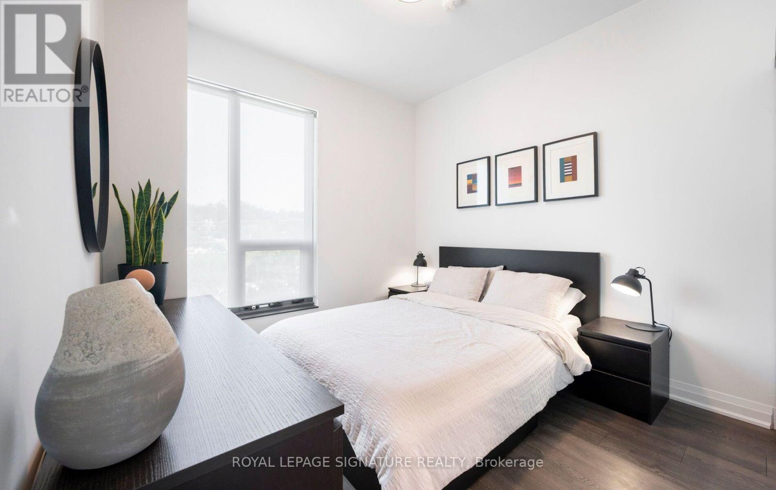 #526 280 HOWLAND AVENUE - 13