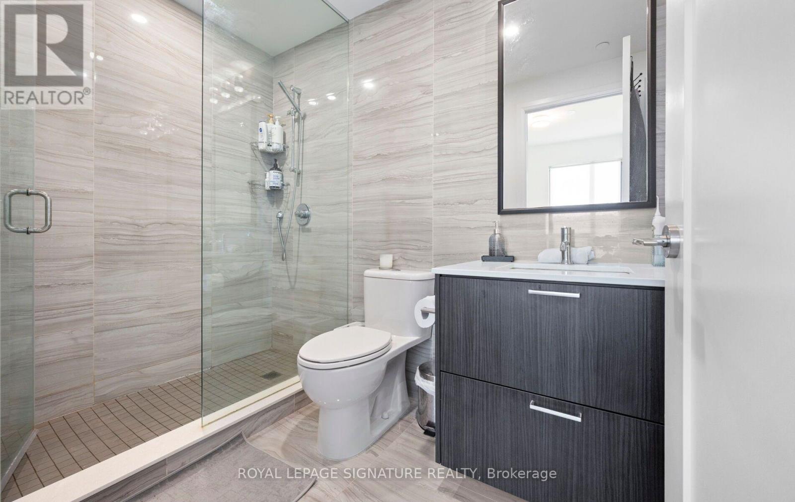 #526 280 HOWLAND AVENUE - 14