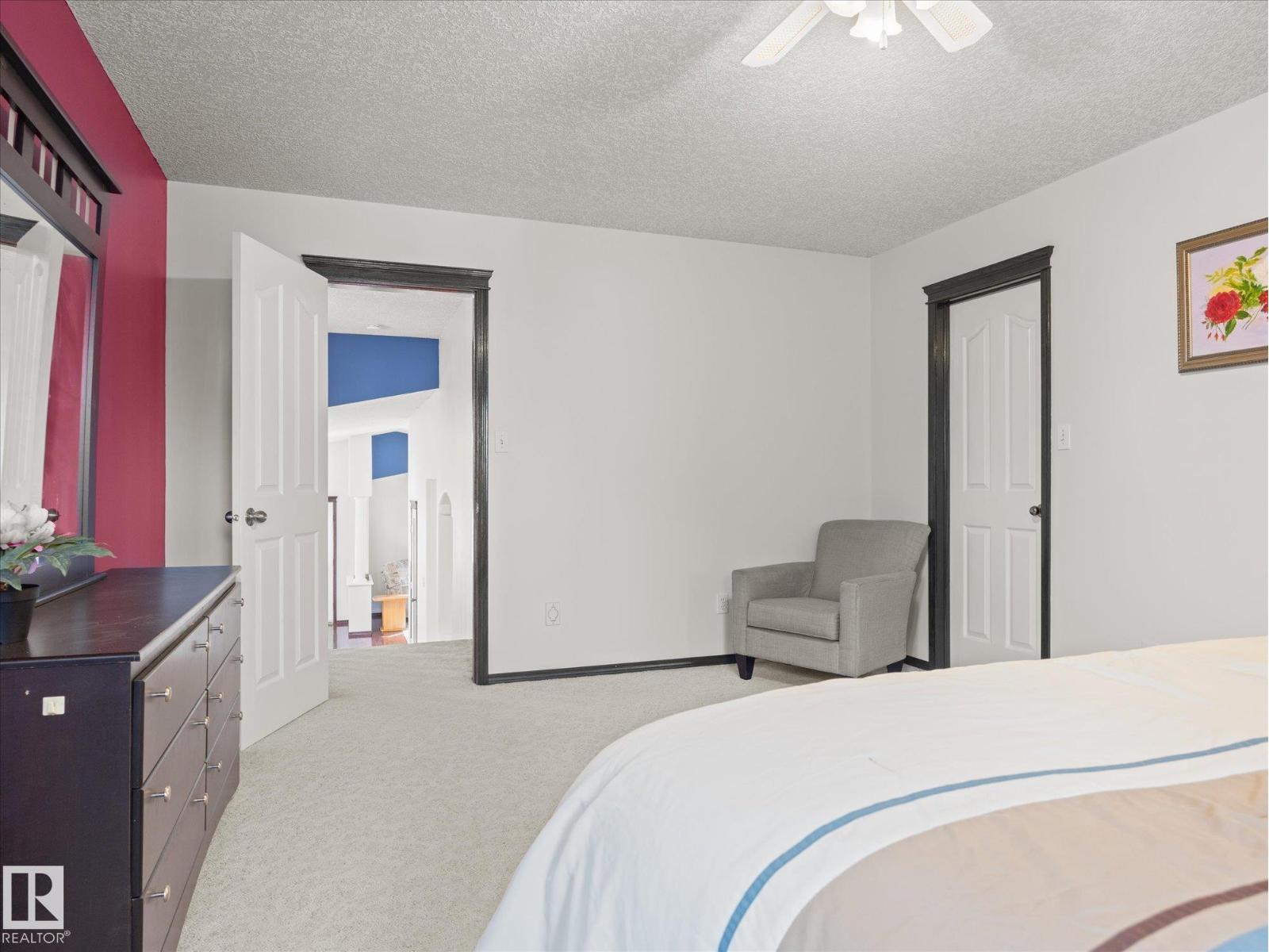 11413 118 ST NW - 15