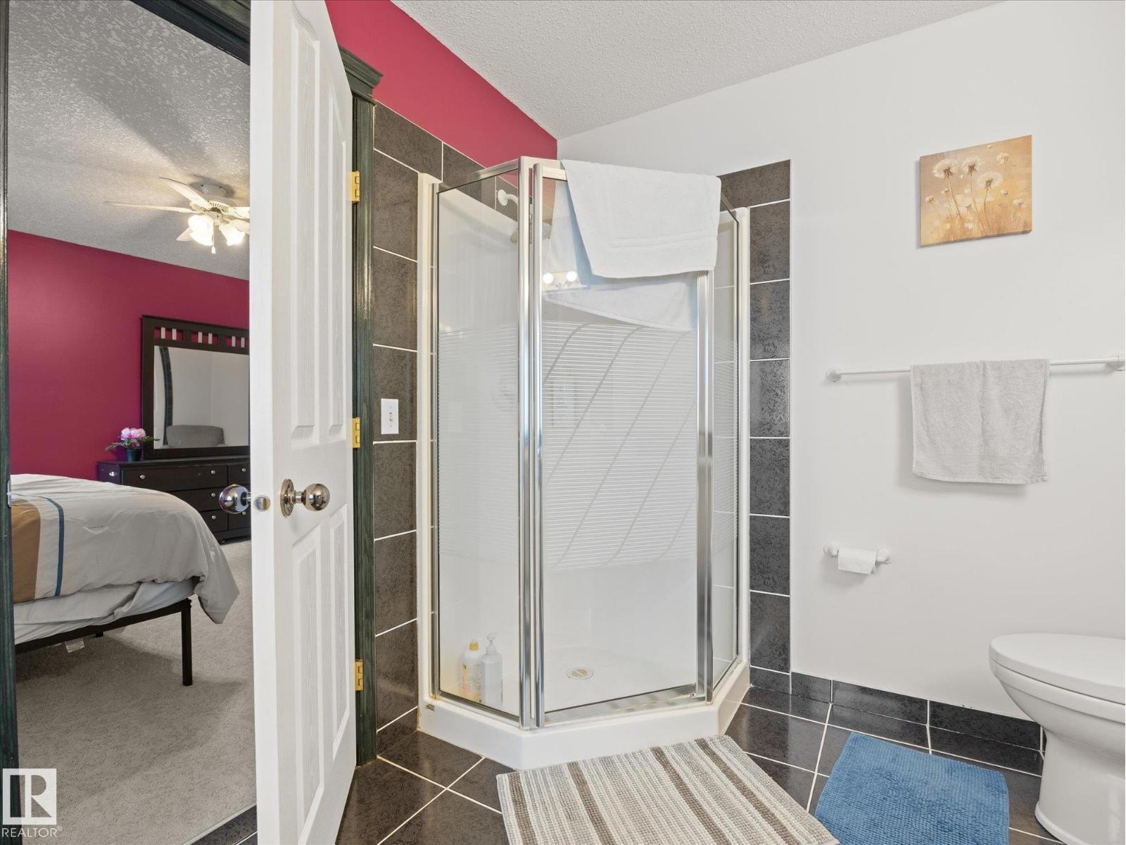 11413 118 ST NW - 17