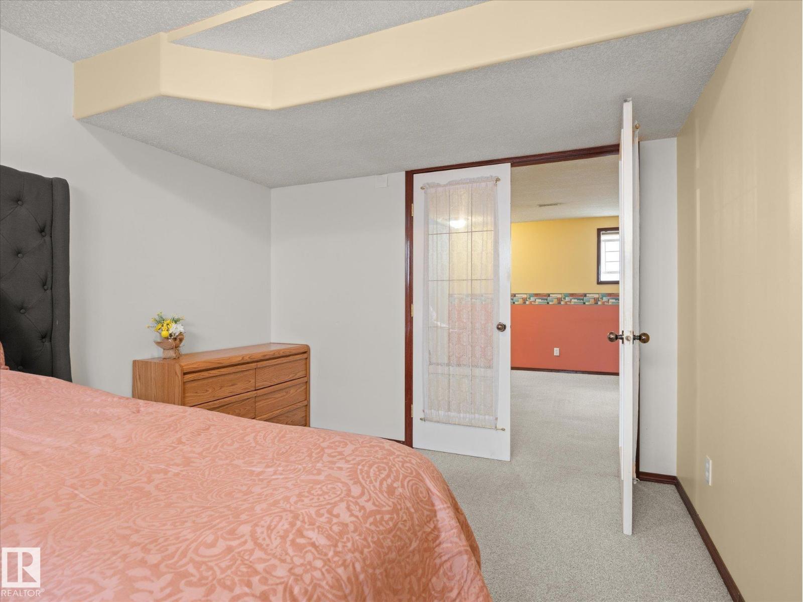 11413 118 ST NW - 25