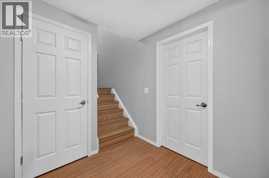 49 Hidden Valley Crescent NW - 21