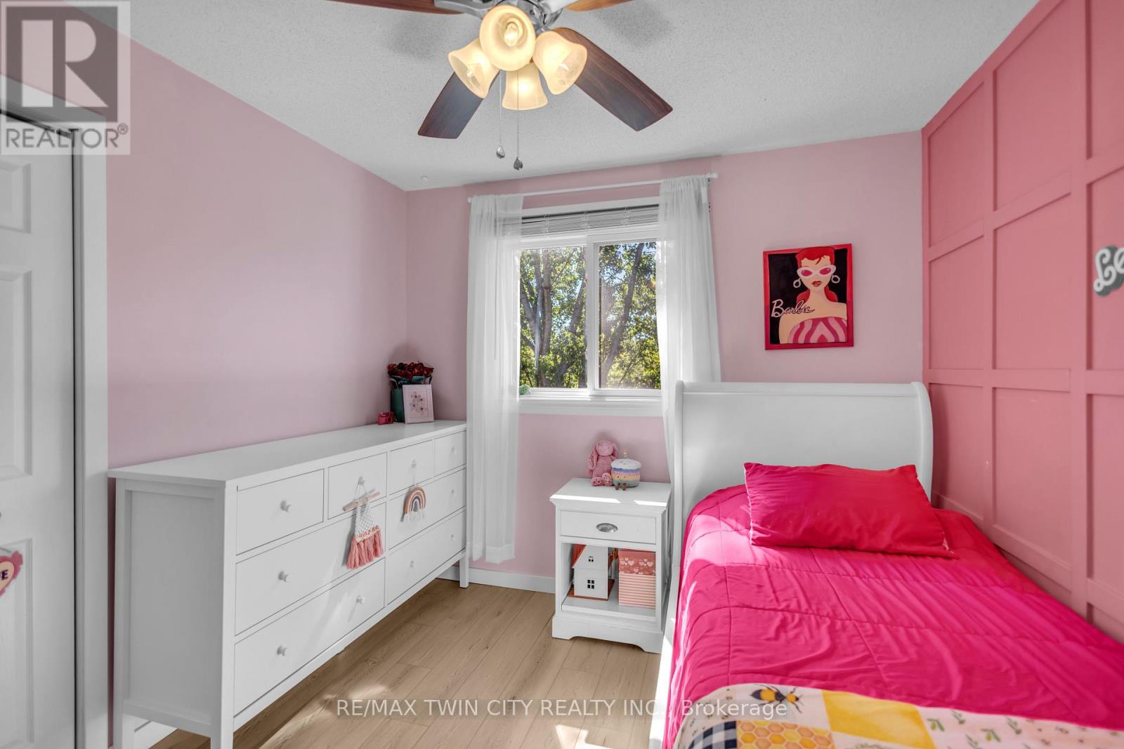 117 D'AUBIGNY ROAD - 28