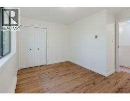 3 1096 Stoba Lane, Saanich, BC V8X2W5 Photo 38