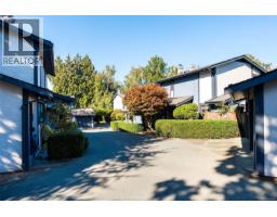 3 1096 Stoba Lane, Saanich, BC V8X2W5 Photo 47