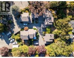 3 1096 Stoba Lane, Saanich, BC V8X2W5 Photo 53