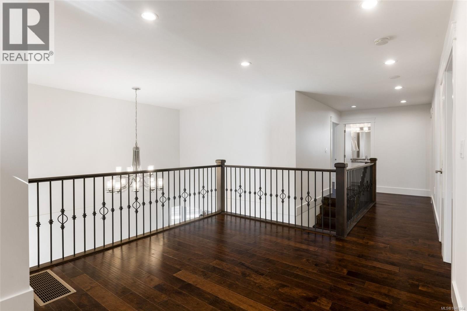 2287 Nicklaus Dr - Image 32