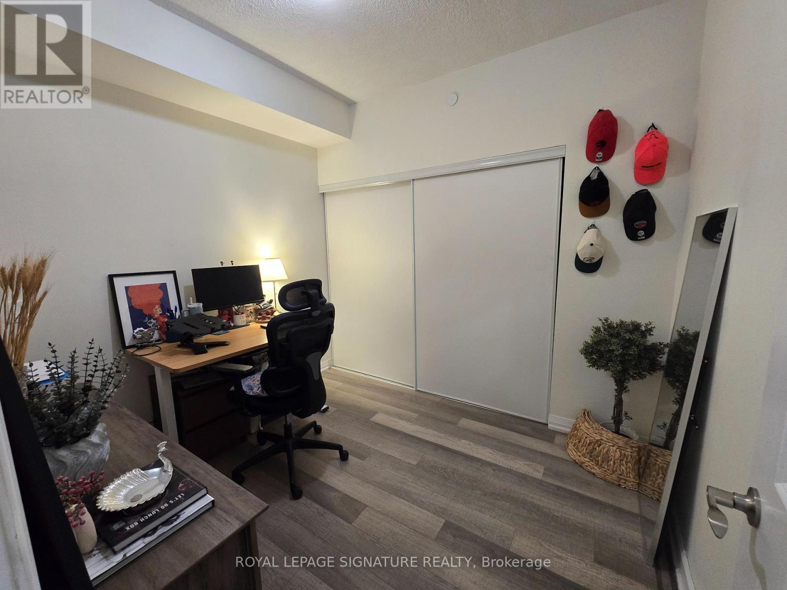 #311 9506 MARKHAM ROAD - 21