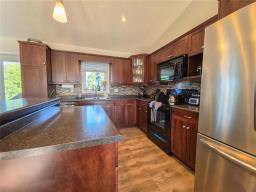 43 Lakeview Drive, Brandon, MB R7B4G9 Photo 15