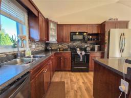 43 Lakeview Drive, Brandon, MB R7B4G9 Photo 16