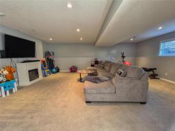 43 Lakeview Drive, Brandon, MB R7B4G9 Photo 28