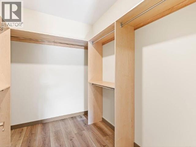 10 ALERT AVENUE - 15