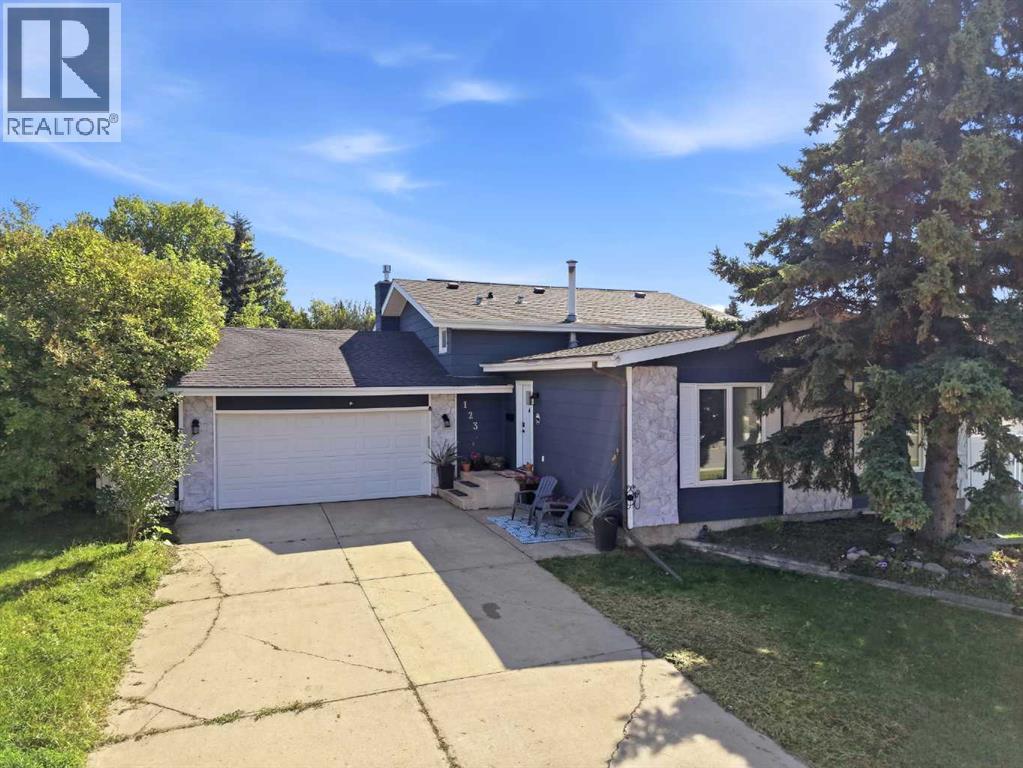 123 Metcalf Avenue, Red Deer, Alberta, T4R1T9