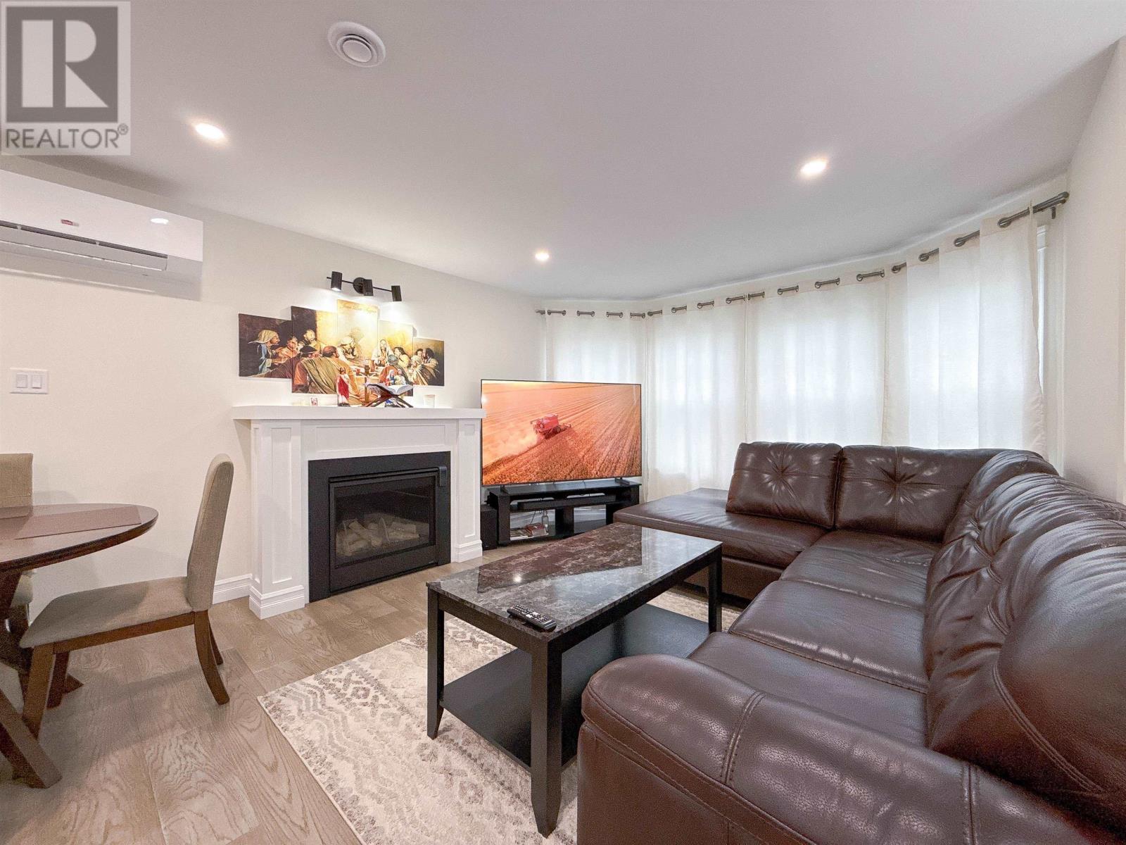 1 Raspberry Avenue, Charlottetown — photo 8