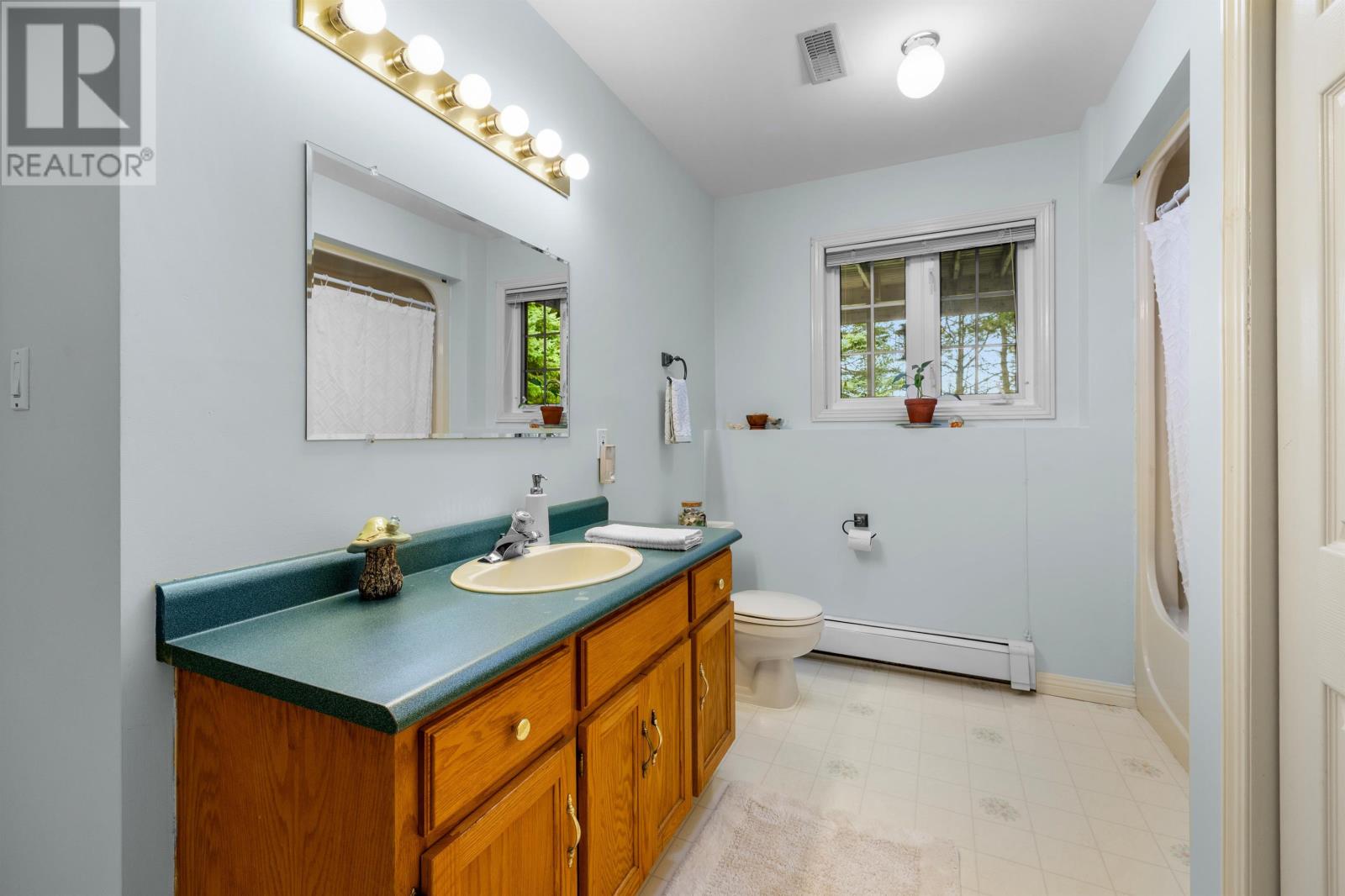 5 Nevin Lane - Image 33
