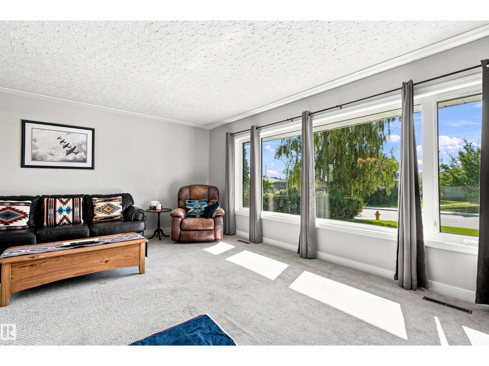 6516 95 AV NW, Ottewell, Edmonton photo 4