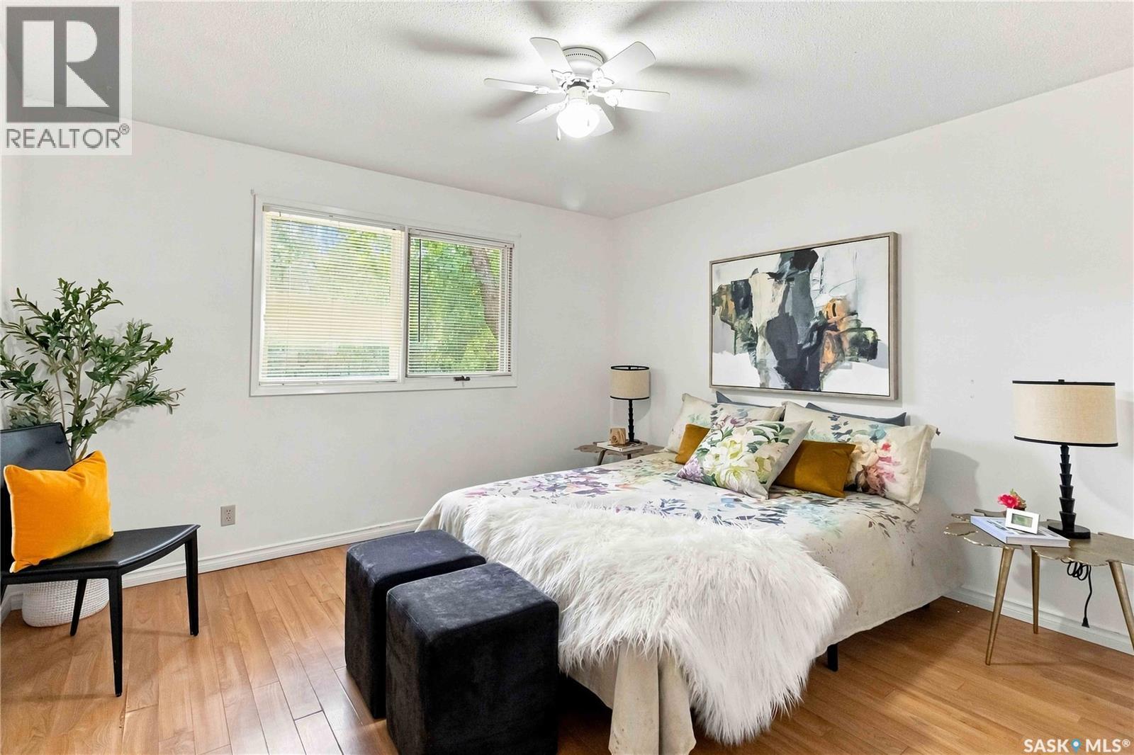 86 Brown CRESCENT - 10