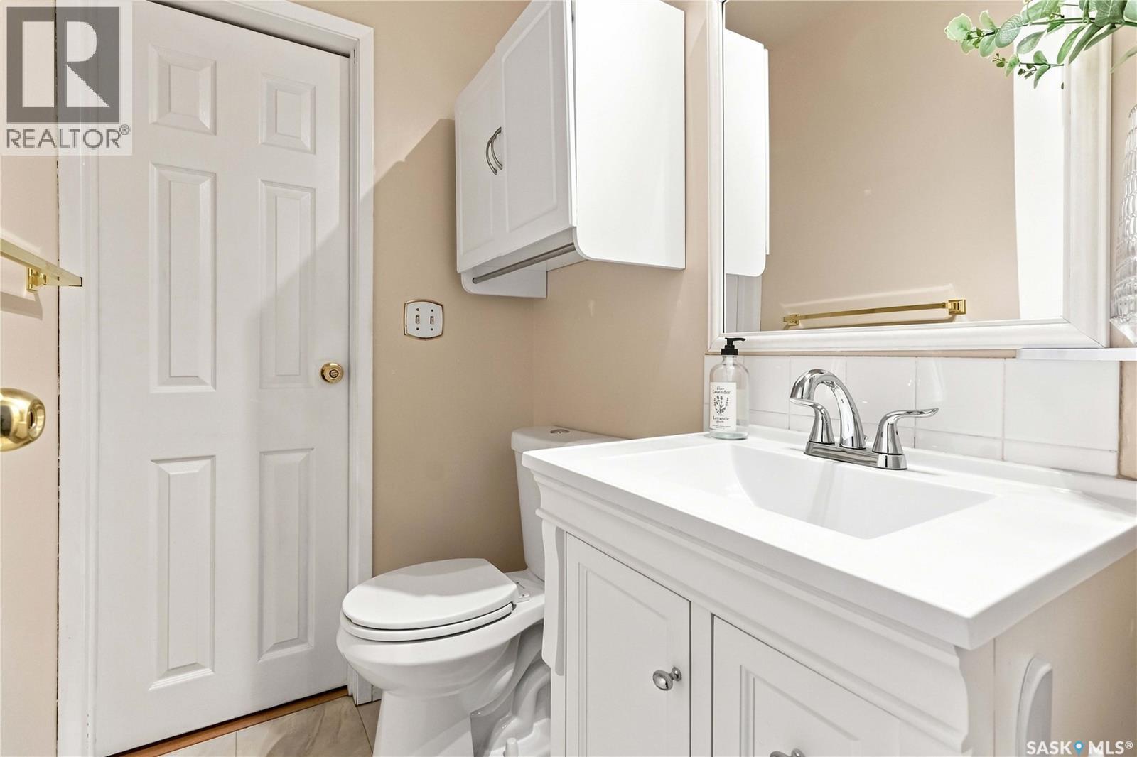 86 Brown CRESCENT - 11