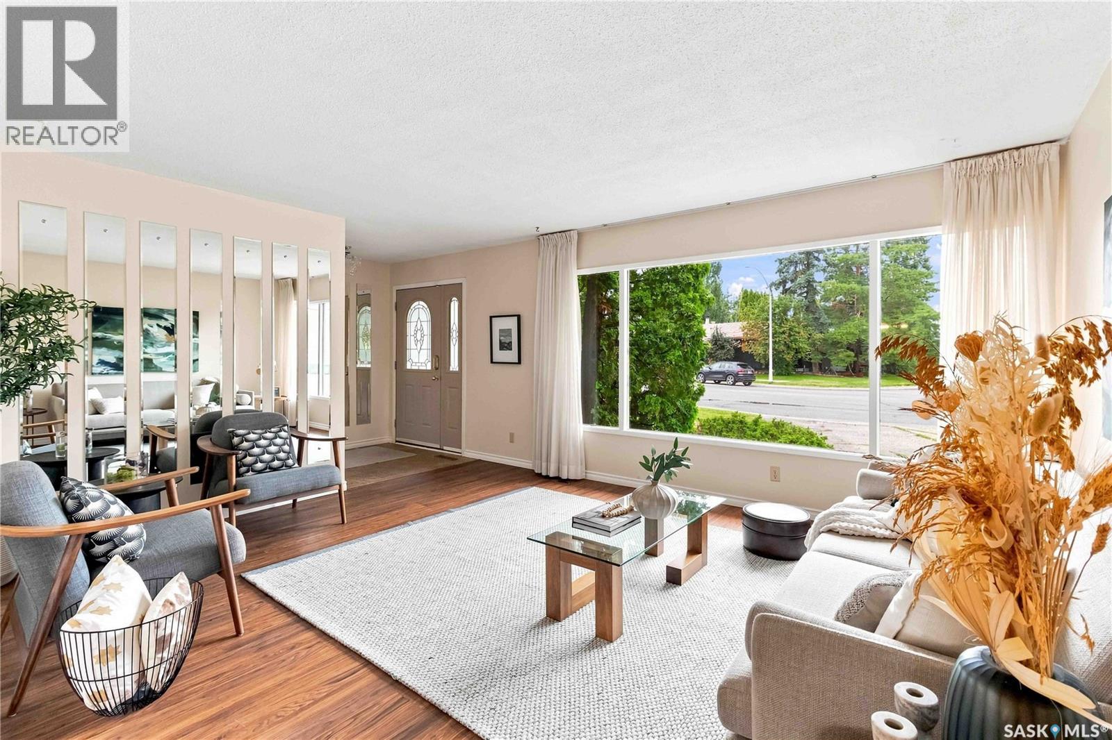 86 Brown CRESCENT - 3