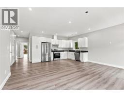 Bedroom - 2455 Pillette Road Unit# A, Windsor, ON N8T1P7 Photo 9