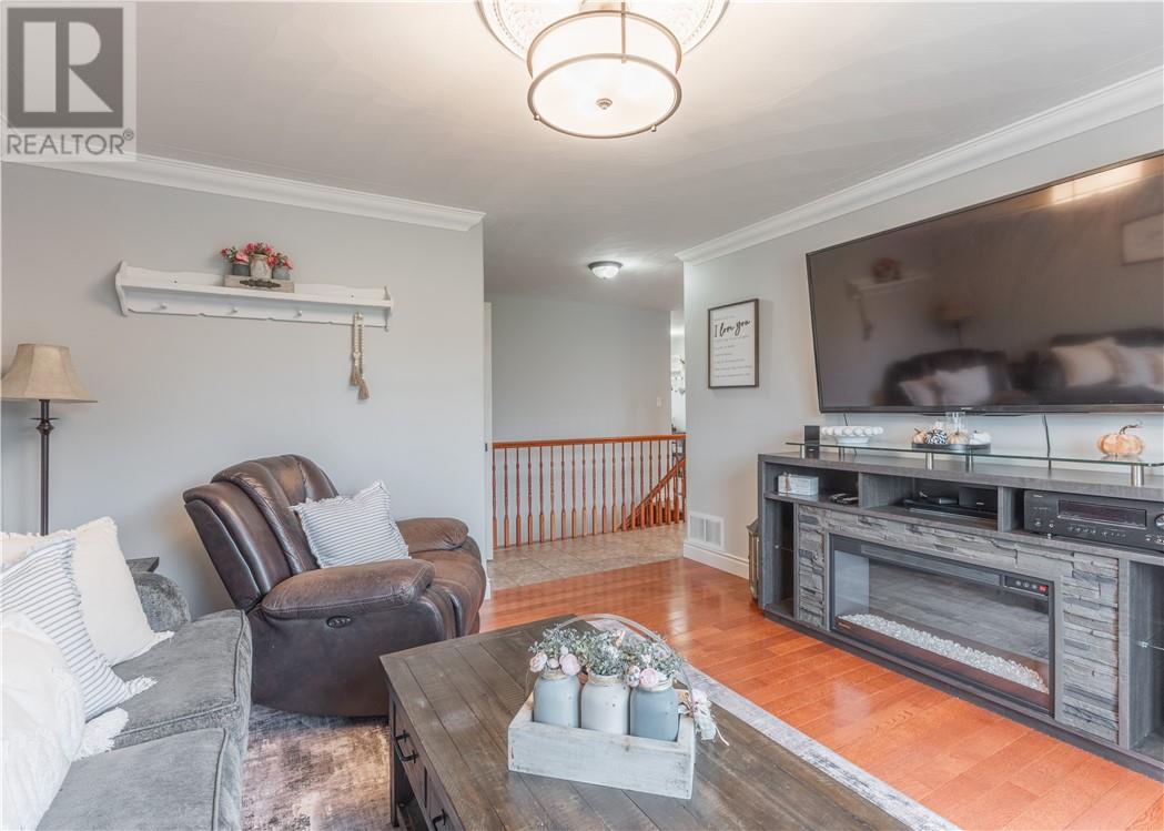 289 Gravel Drive, Hanmer — photo 5