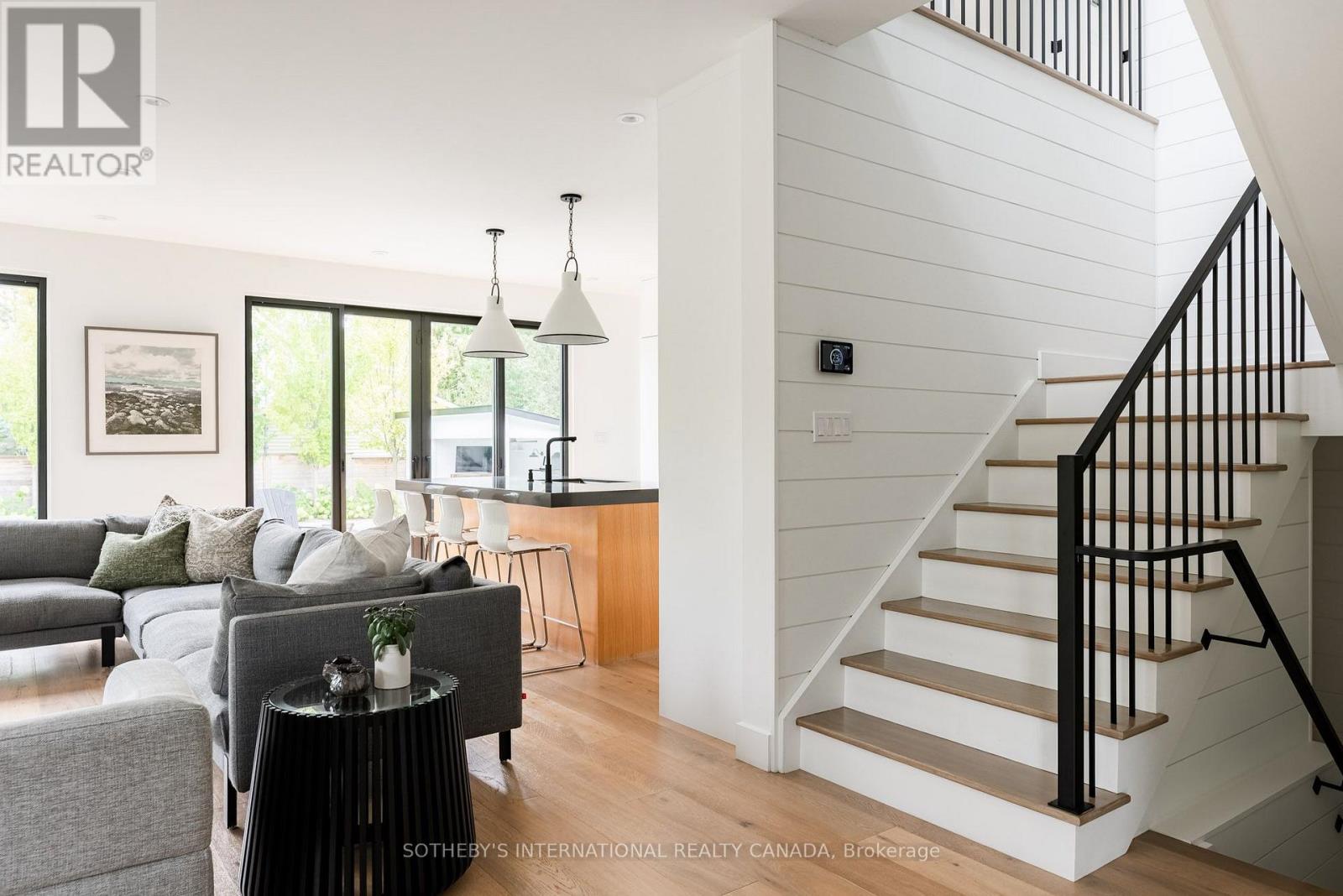 55 METCALFE STREET - 21